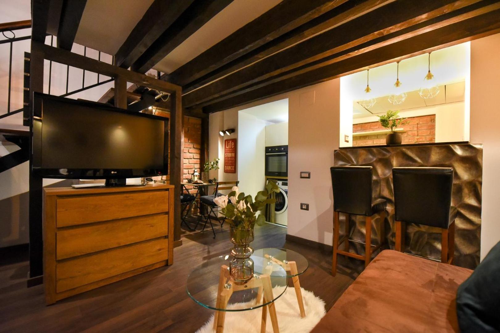 Central Comfort - Duplex-Style Studios On Regina Elisabeta 부쿠레슈티 객실 사진